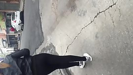 Wachiturra en calzas negras