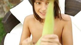 Amateur - Hot Teen Outdoor Corn Fun