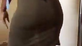 Big booty twerking