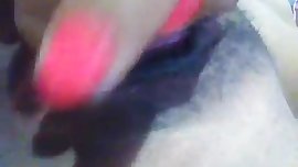 elle aime tellement ca qu'elle squirt