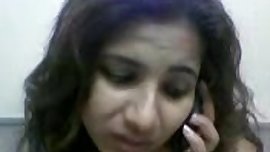 desi girl nude talking on phone