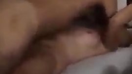 Hen is fucking a young Israeli girl