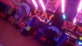 TEEN UPSKIRTS A LA FETE FORAINE