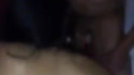 besando a mi novio mientras mi esposo me coge