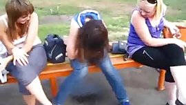 Silly PIPI Girls (10)