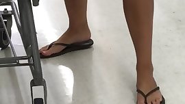 Candid woman in shorts with nice ass