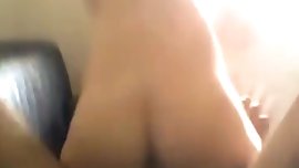 Versaute Mitbewohnerin