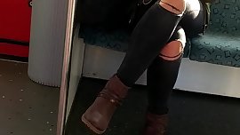 Lena Meyer-Landrut Look-A-Like On The Train