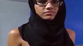 Arab flashing in hotel and arab teen ass Desperate Arab Woman Fucks For