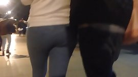 Big ass in flat jeans, culazo en jeans