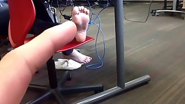 Candid Teen Feet Soles in College Computer Lab