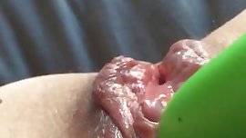 sie jammert so geil wenn sie kommt