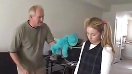 STP1 Daddys Naughty Girl Makes Amends !