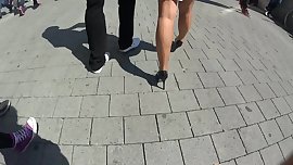 sexy beine in Glanzstrumpfhose