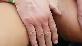 Morena Gostosa na festa rave