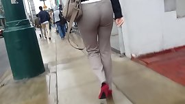 NICE ASS WALKING