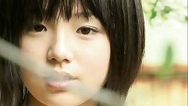 Ai Shinozaki - walking