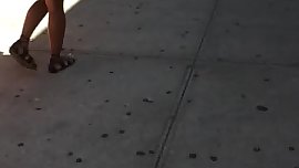 Ass jiggle in sundress