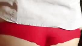 Irma mais nova do meu marido de calcinha vermelha