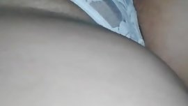 Minha irma de calcinha de renda branca