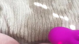 Young solo girl masterbates till she squirts all over with squirt cream pie