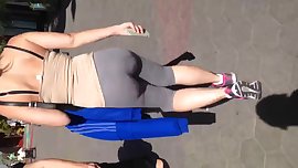 Big Booty White Girl In Leggings